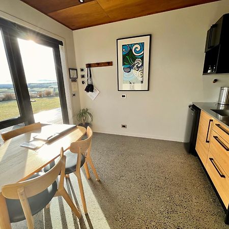 蒂阿瑙湖Fiordland Eco-Retreat -- Panoramic Views -- Hot Tub别墅 外观 照片