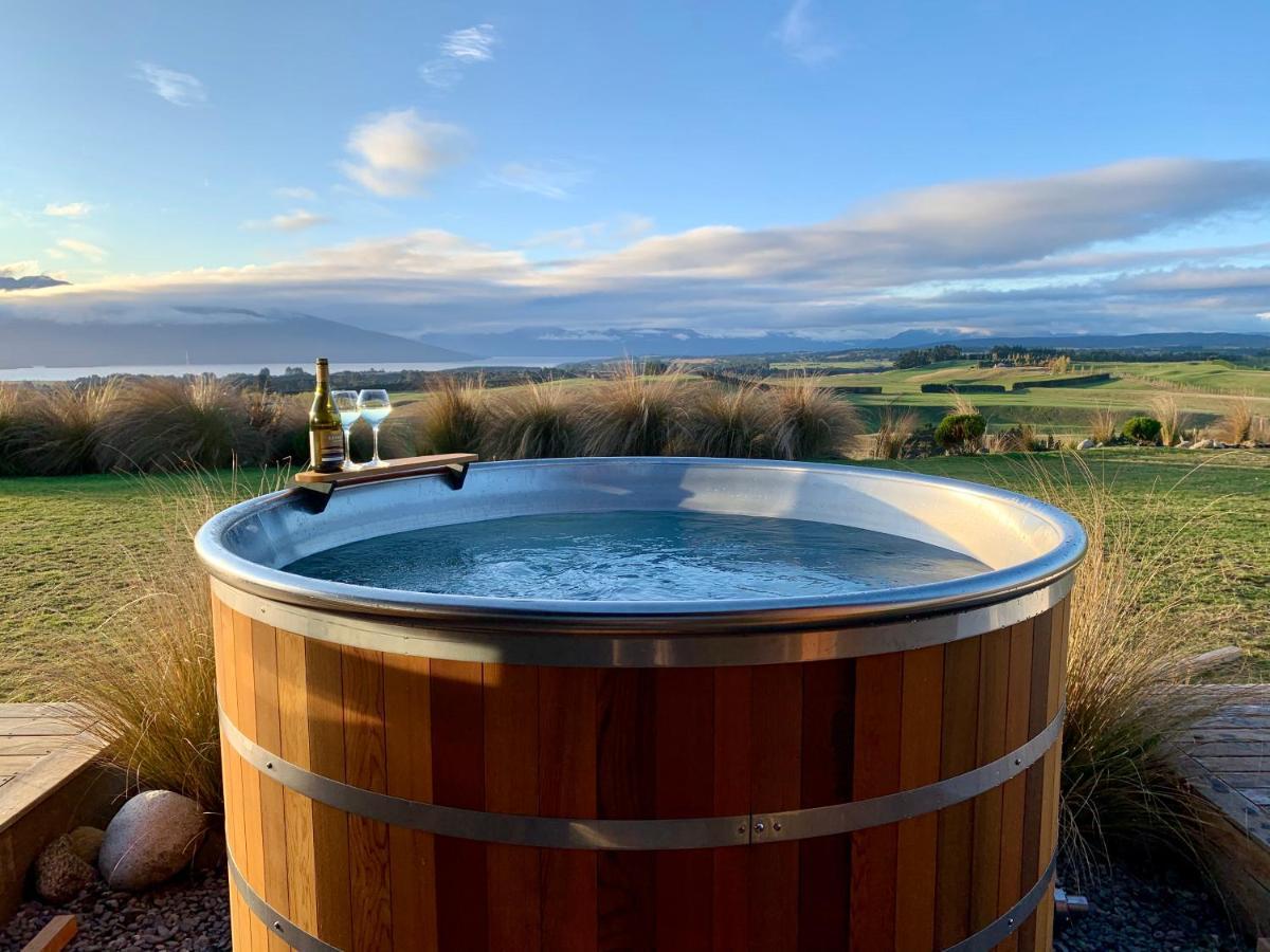 蒂阿瑙湖Fiordland Eco-Retreat -- Panoramic Views -- Hot Tub别墅 外观 照片