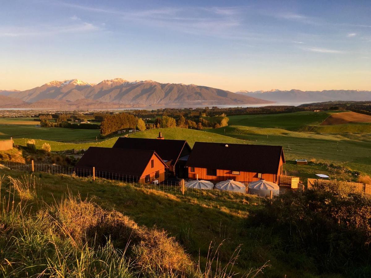 蒂阿瑙湖Fiordland Eco-Retreat -- Panoramic Views -- Hot Tub别墅 外观 照片