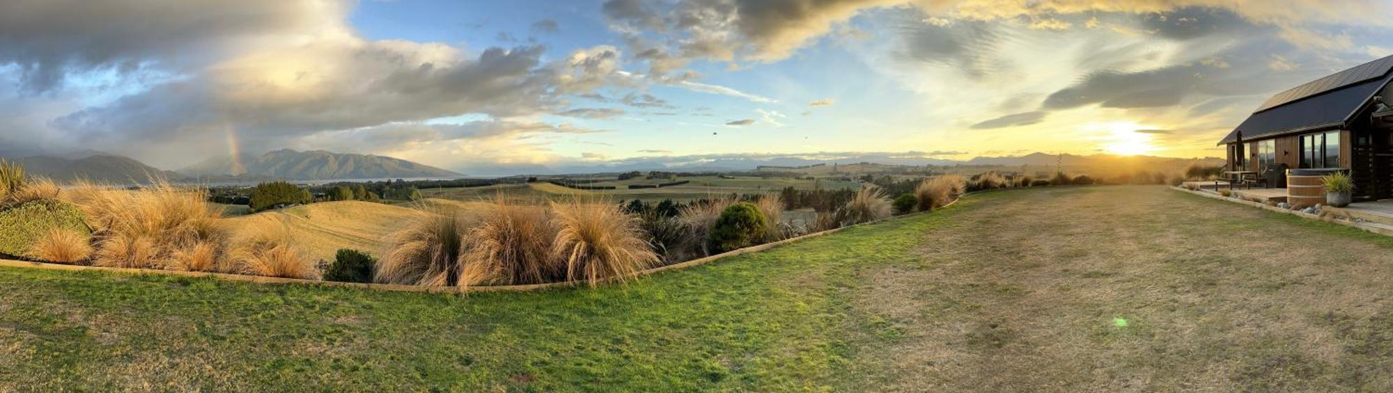 蒂阿瑙湖Fiordland Eco-Retreat -- Panoramic Views -- Hot Tub别墅 外观 照片