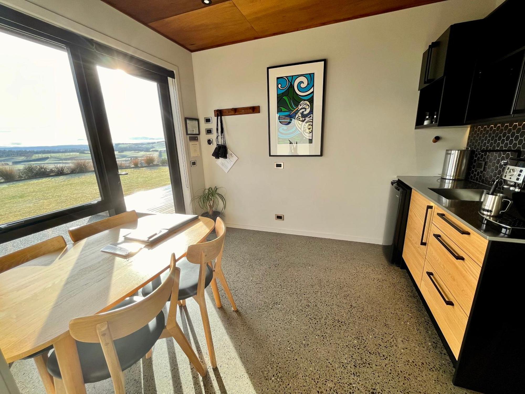蒂阿瑙湖Fiordland Eco-Retreat -- Panoramic Views -- Hot Tub别墅 外观 照片